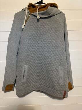 Ampersand Avenue Women's It's in the Air Quilted Double Hood Sweatshirt